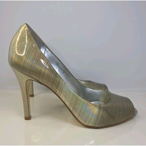 Gianni Bini Gold Iridescent Leather Peep Toe Pumps High Heel Sz 9 shine @ Hoco - Picture 6 of 8